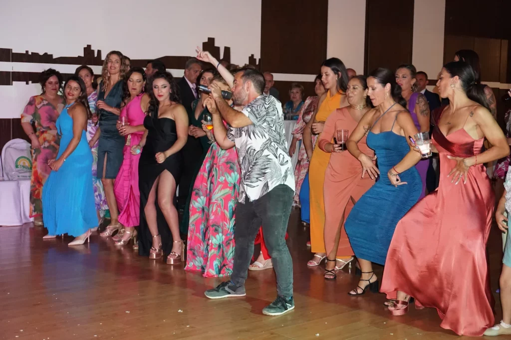 Reggaetón antiguo para bodas en Sevilla: la playlist perfecta (con DJ incluido)