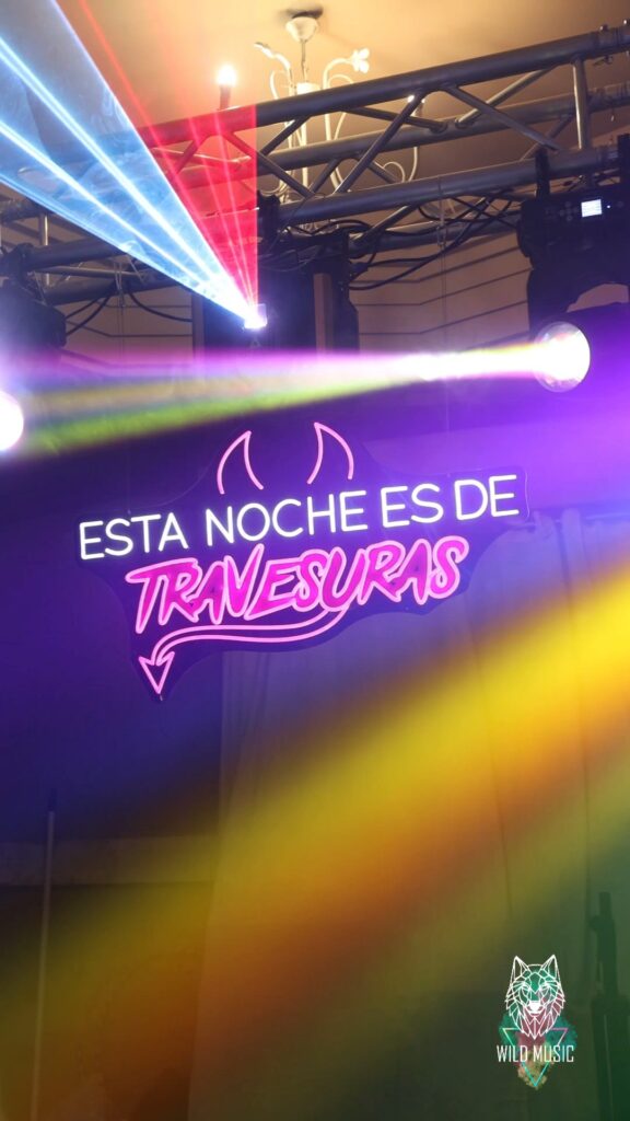 Photocall de boda: 15 ideas y el error de luz que lo arruina